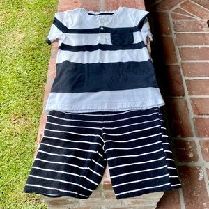 GUC Carter’s size 8 boys black and white set